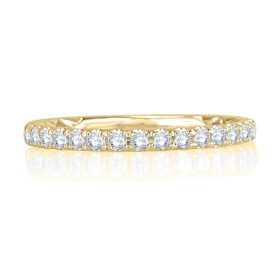Intricate Delicate Quilted Anniversary Band